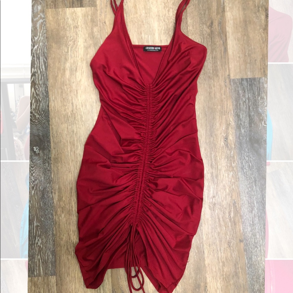 Red Ruched Fashionnova dress size Medium
